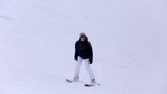 La novia de Joaquín Furriel, Eva De Dominici, diosa en la nieve