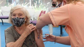 vacunas covid-19: como anotarse y sacar turno en mendoza vacunas covid-19: como anotarse y sacar turno en mendoza