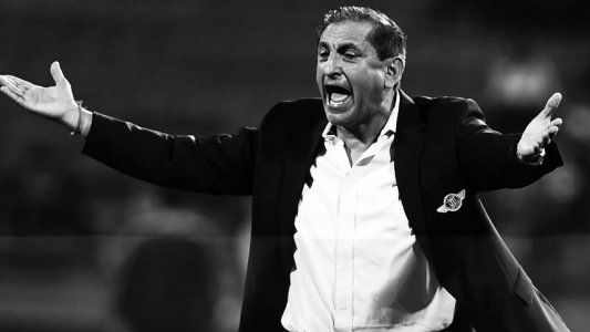 Ramón Díaz, DT de Libertad, quiere recibir a Boca por Libertadores en su estadio