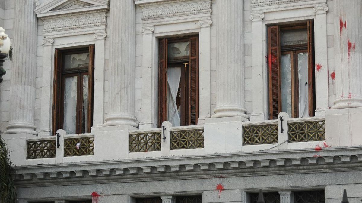 Ataques en el despacho de Cristina Kirchner: en que destinará el Senado los $6 millones que estimó para reparar los daños