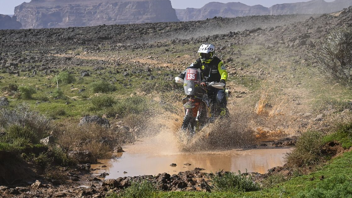 El piloto español Carles Falcón está hospitalizado en grave estado tras accidente en el Rally Dakar. (Foto: EFE)