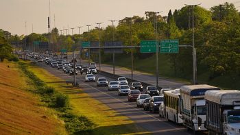 Tras el fin de semana XL de Carnaval, el masivo regreso de turistas desde la Costa llena las rutas