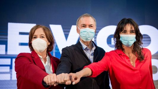 Las dos apuestas anti-grieta del gobernador de Córdoba Juan Schiaretti: ¿Por qué quiere evitar que se nacionalice la elección?