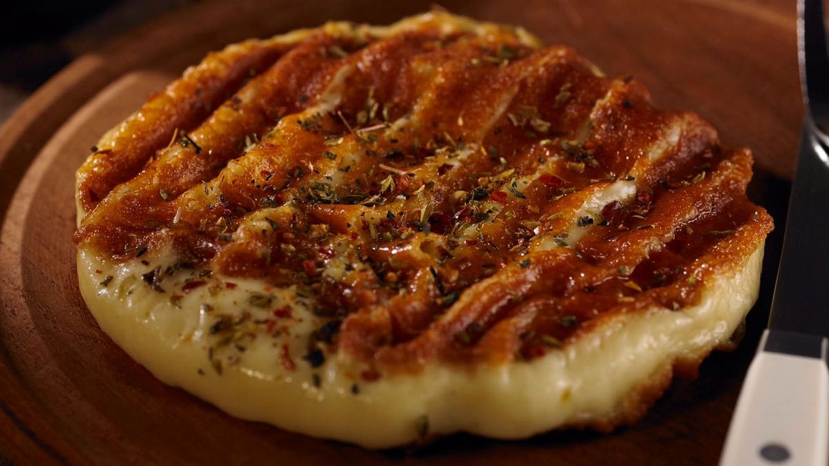 El truco que cambia todo: el secreto para que la provoleta a la parrilla salga perfecta