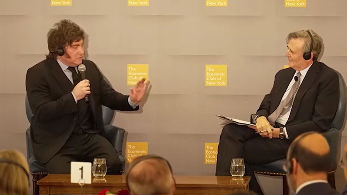 Milei insisti&oacute; y el periodista brit&aacute;nico pregunt&oacute; por Malvinas y no ya por "Falkland", para referirse a las islas argentinas. (foto: Captura de TV)