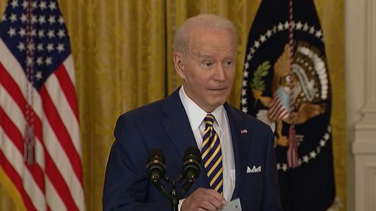 Una llamada entre Biden  y el presidente de Ucrania que genera polémica