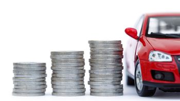 ¿Cuántos salarios mínimos se necesitan para mantener un auto?