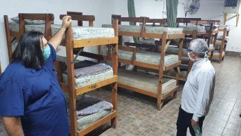 Indignación con el intendente de Tigre: mostró instalaciones en mal estado para enfermos de COVID-19