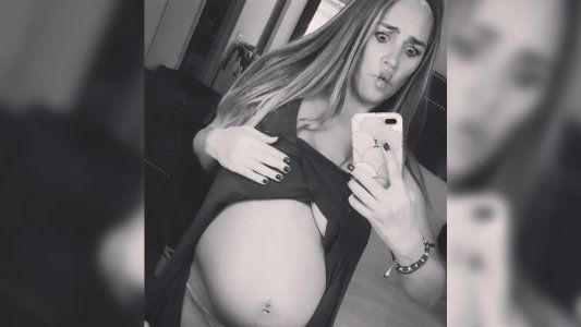 Belén Francese posó desnuda para lucir su hermosa pancita
