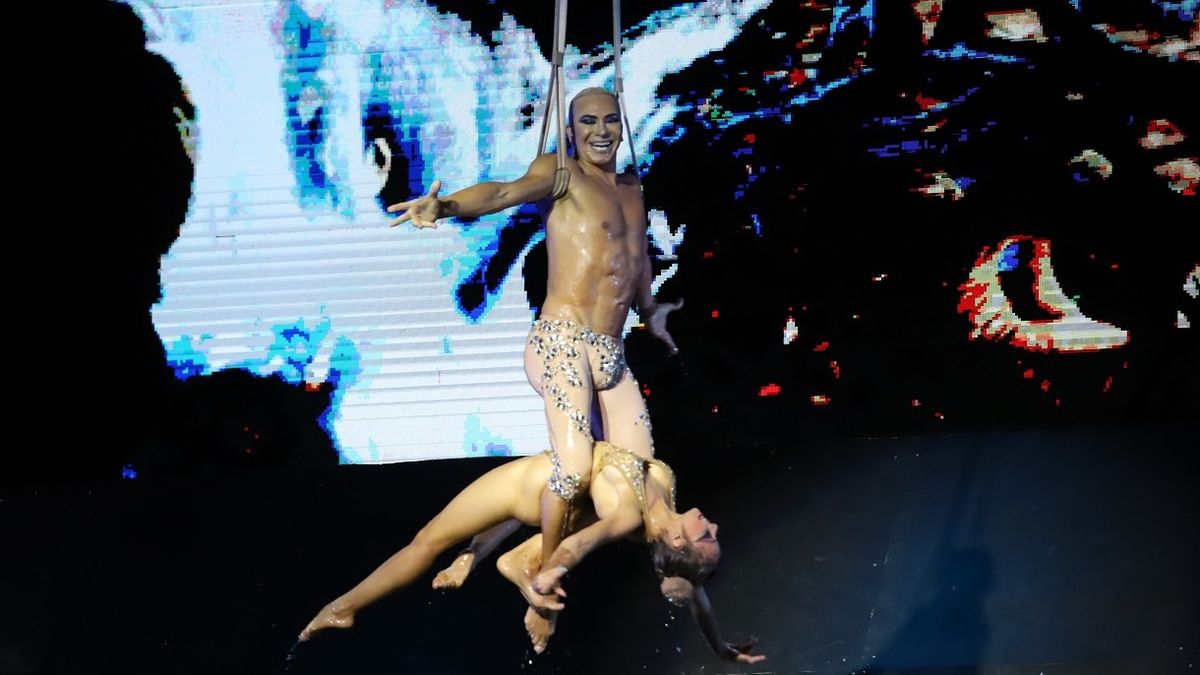 Stravaganza 10 años tuvo su gran debut en el Luna Park