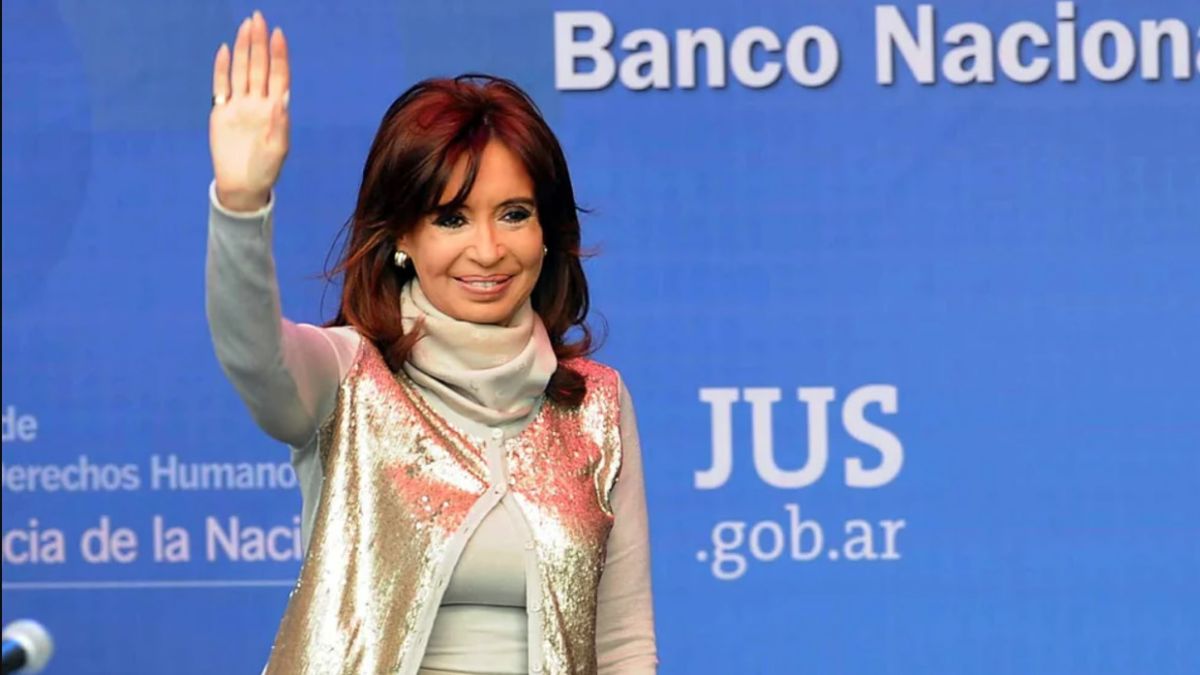 Cristina Kirchner encabeza un acto en Ensenada en homenaje a Juan Domingo Perón. (Archivo)