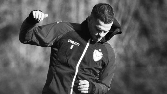 Una nueva resurrección para Fernando Gago: hizo fútbol en la práctica de Vélez y sueña con volver a las canchas