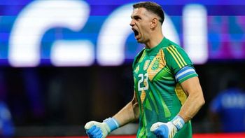 el sorpresivo look del dibu martinez que emociono a los argentinos el sorpresivo look del dibu martinez que emociono a los argentinos
