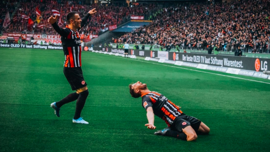Bundesliga: con un gol de David Abraham, Eintracht Frankfurt le dio una paliza 5-1 a Bayern Munich