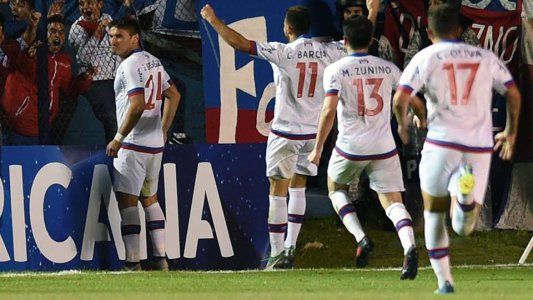 Nacional expuso las debilidades de San Lorenzo, le ganó 2-0 y lo eliminó de la Copa Sudamericana