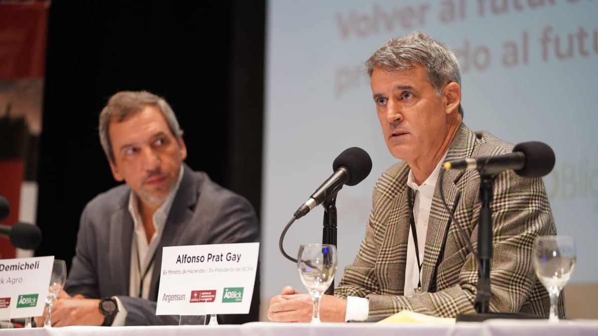 Alfonso Prat Gay habló de la desconfianza que sufre el país. 