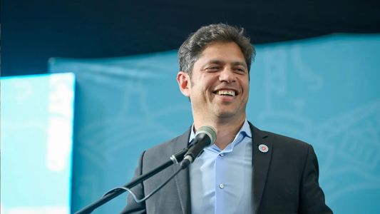 Kicillof encabeza su primer acto de campaña en La Plata donde presenta a su espacio político