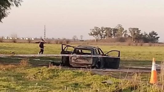 Santa Fe: encuentran dos cuerpos calcinados dentro de un auto en un camino rural