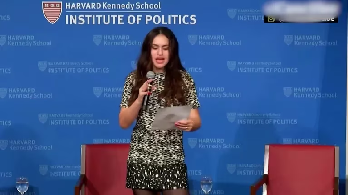 El error de la presentadora de Harvard al nombrar a Mauricio Macri: Expresidente de Venezuela. (Foto: captura)