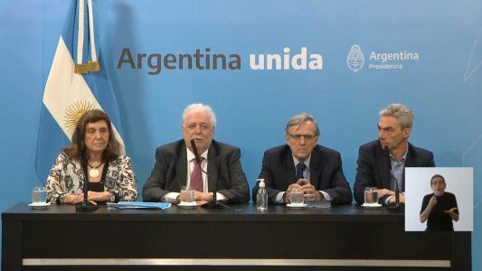 Coronavirus: el Gobierno ratificó que por el momento no se suspenden las clases ni transportes públicos