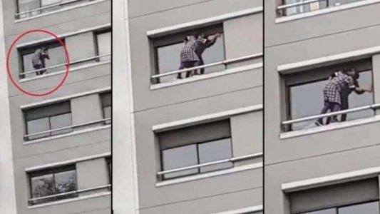 Una empleada se expone a la muerte por limpiar los vidrios en un 6° piso