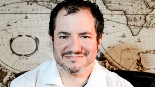 Se conoció la identidad del hombre que falleció en el incendio de Belgrano donde estaba Felipe Pettinato