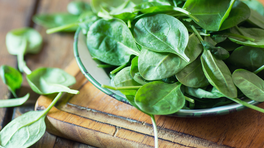 Abrió un paquete de espinacas y se llevó la peor y más horrible sorpresa