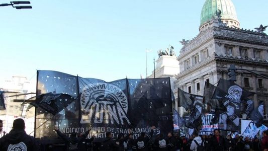 Neumáticos: no hubo acuerdo tras la extensa reunión y sigue la tensión