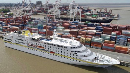 Tras un falso positivo, confirman que la tripulante del crucero Hamburg no tiene coronavirus