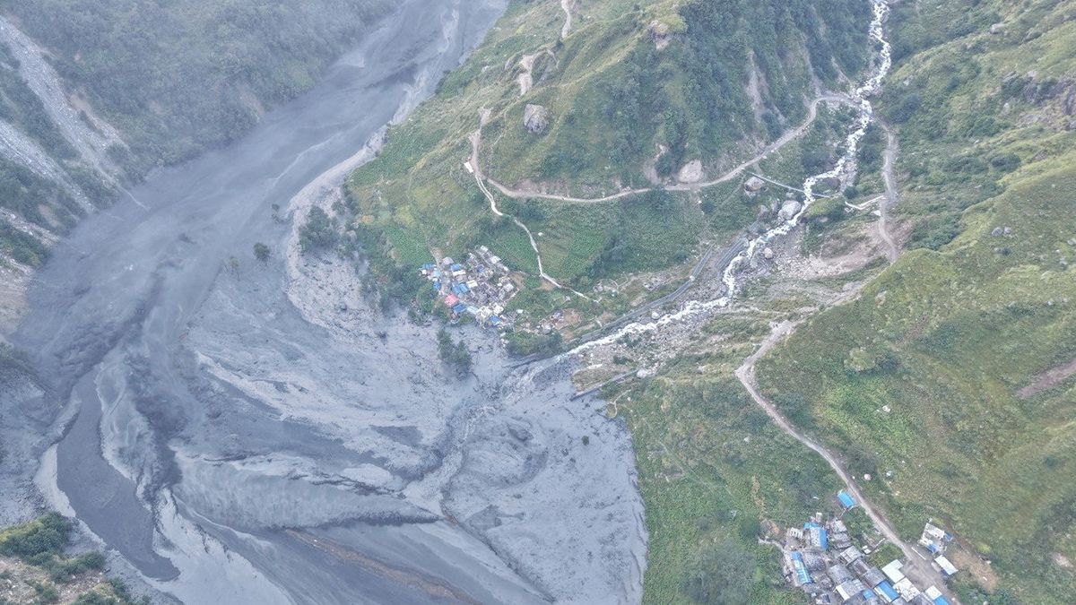 Devastadora inundación en Nepal: el agua arrasó decenas de casas y hay desaparecidos. (Foto: Reuters)