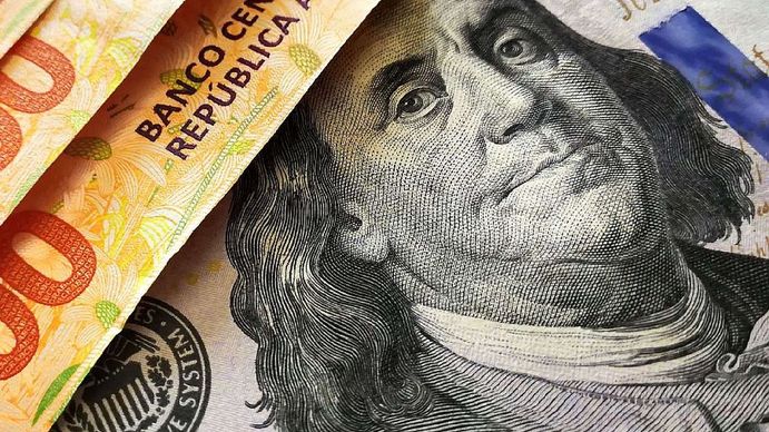 Asumió Sergio Massa como ministro, el dólar blue reaccionó y roza los 300 pesos