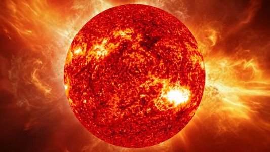 Alerta: la tormenta solar más grande en 20 años llega a la Tierra y puede provocar graves problemas