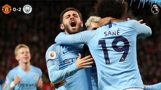 Manchester City le ganó el derby 2-0 al United, sumó tres puntos claves y volvió a la cima de la Premier League