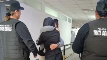 Rescataron a una adolescente argentina víctima de trata y explotación sexual en Bolivia: el emotivo reencuentro con su madre