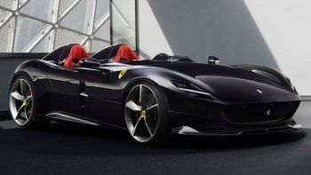 Cristiano Ronaldo faltó al entrenamiento de Juventus para comprarse una Ferrari de 1.600.000 euros