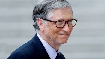 Ni lenguaje inclusivo ni académicos: la RAE cuida el lenguaje con Inteligencia artificial y Bill Gates