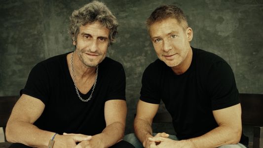 En medio de la crisis teatral, Adrián Suar y Diego Peretti explotaron la Avenida Corrientes