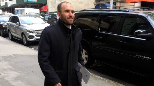 Martín Guzmán se suma a la gira presidencial para dialogar sobre la deuda con Angela Merkel