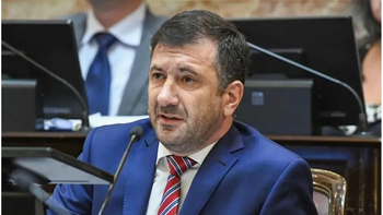 Unión por la Patria pidió una sesión especial para remover del cargo al senador Kueider por inhabilidad moral