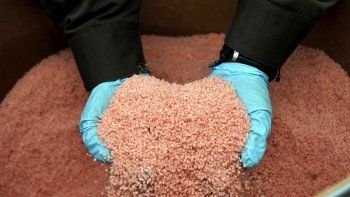 Fertilizante y poderoso explosivo: qué es el nitrato de amonio, el causante de la catástrofe en Beirut