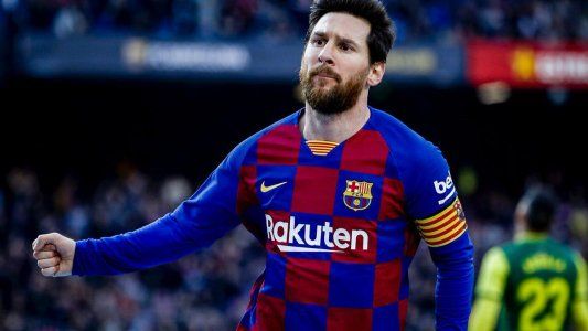 Messi gritó cuatro veces en una jornada inolvidable y Barcelona goleó 5-0 a Eibar para trepar a la cima de la Liga