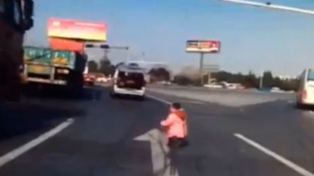 El nene alcanzó a ponerse a salvo de milagro.