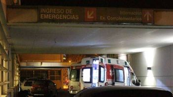 Un hombre disfrazado de Papá Noel cayó del techo y lo internaron de urgencia: está grave