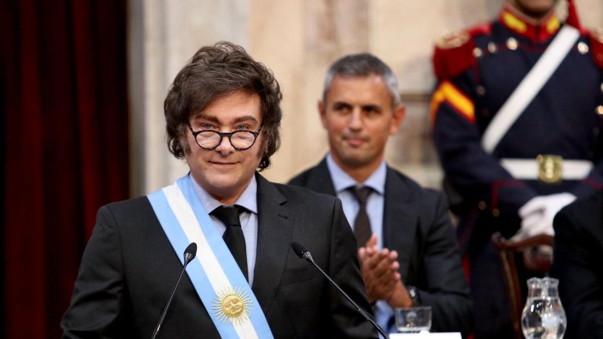 Javier Milei inauguró las sesiones ordinarias del Congreso en medio de una convulsionada Asamblea Legislativa y en tono electoral. El anuncio más importante: inminente acuerdo con el FMI. Foto: Captura de pantalla.