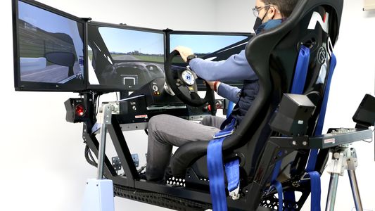Hyundai ayuda a pacientes con Daño Cerebral con un simulador