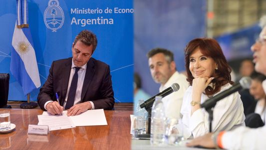 Cristina Kirchner apoyó el pedido de un bono salarial y respaldó a Sergio Massa: Está haciendo un gran esfuerzo