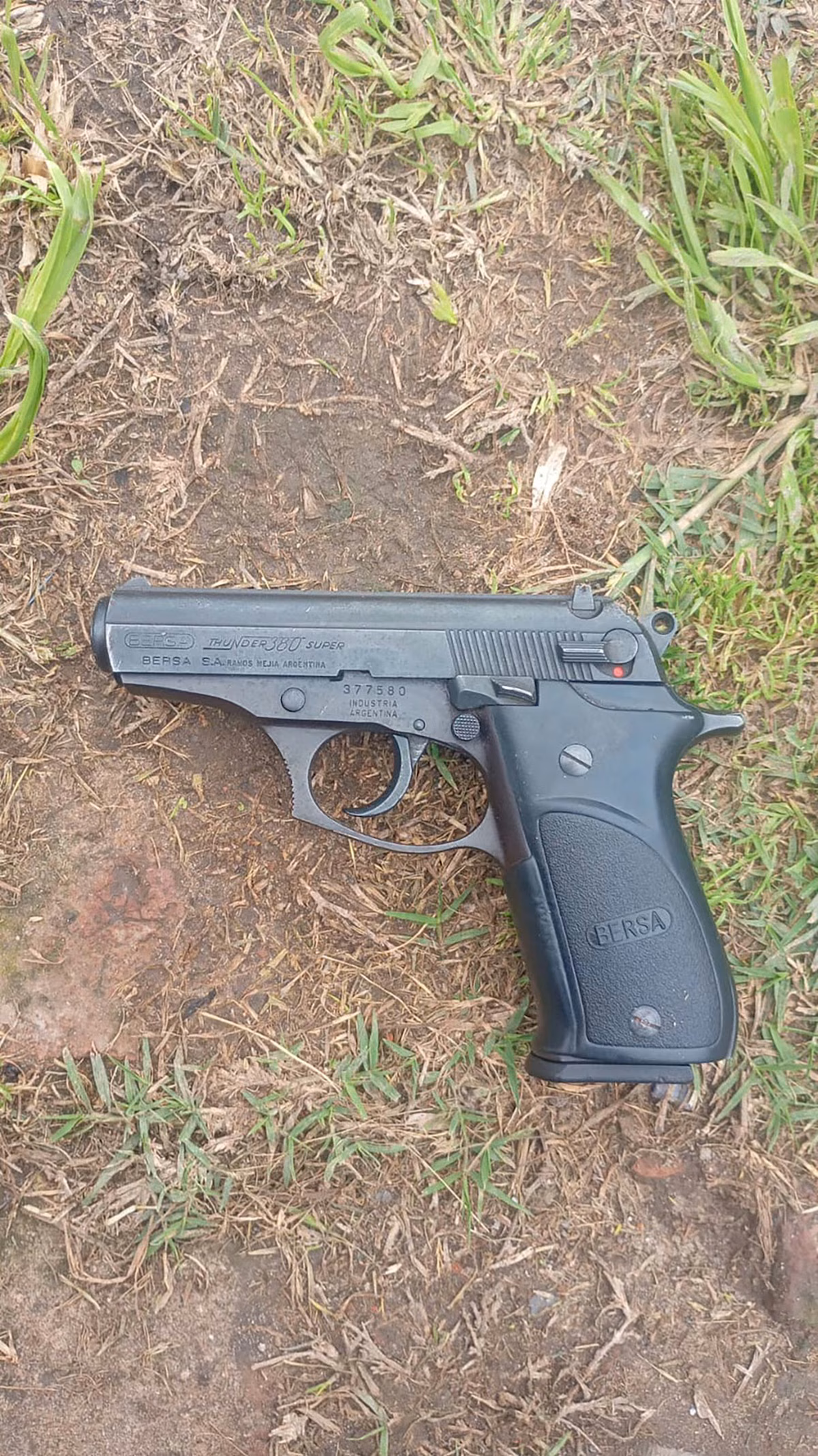 Una de las armas secuestradas.&nbsp;