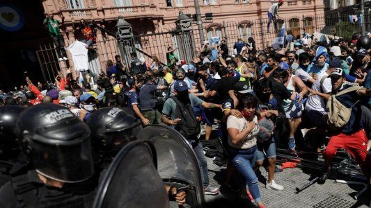 El Gobierno denunció penalmente a Larreta y Santilli por los incidentes en el velatorio de Maradona