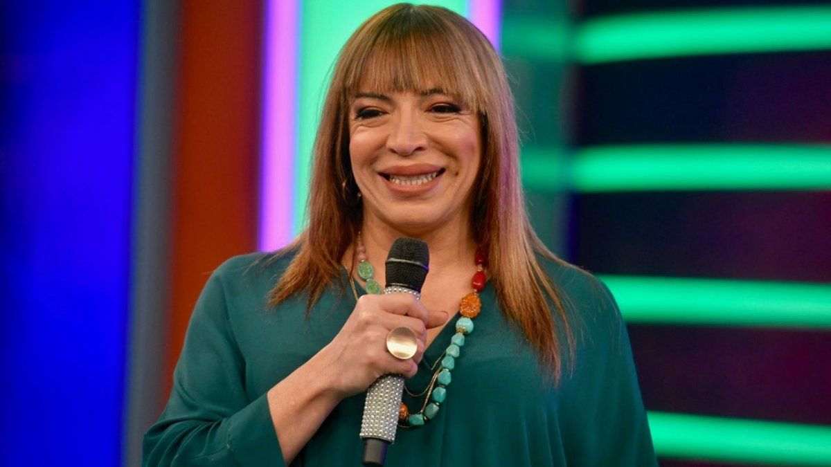 Lizy Tagliani publicó un video depilándose los bigotes