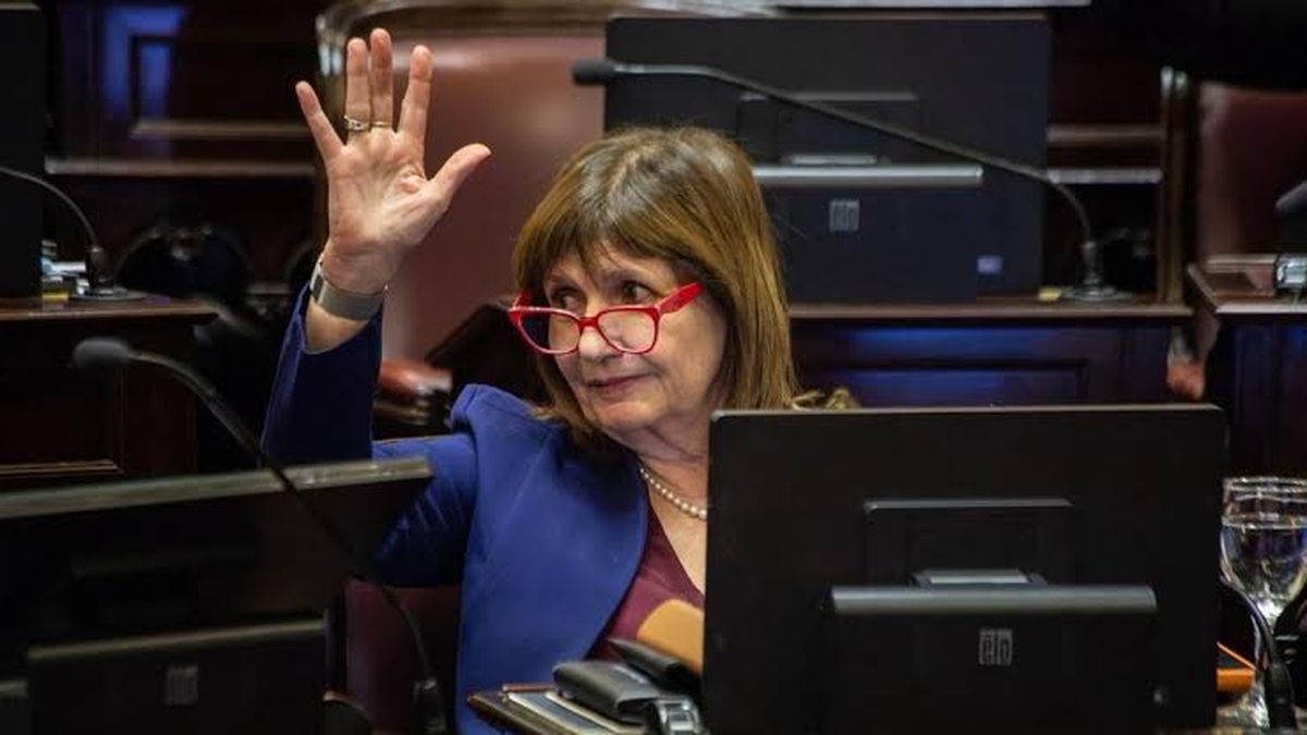 Bullrich desmintió a Santilli por los cambios en el Presupuesto